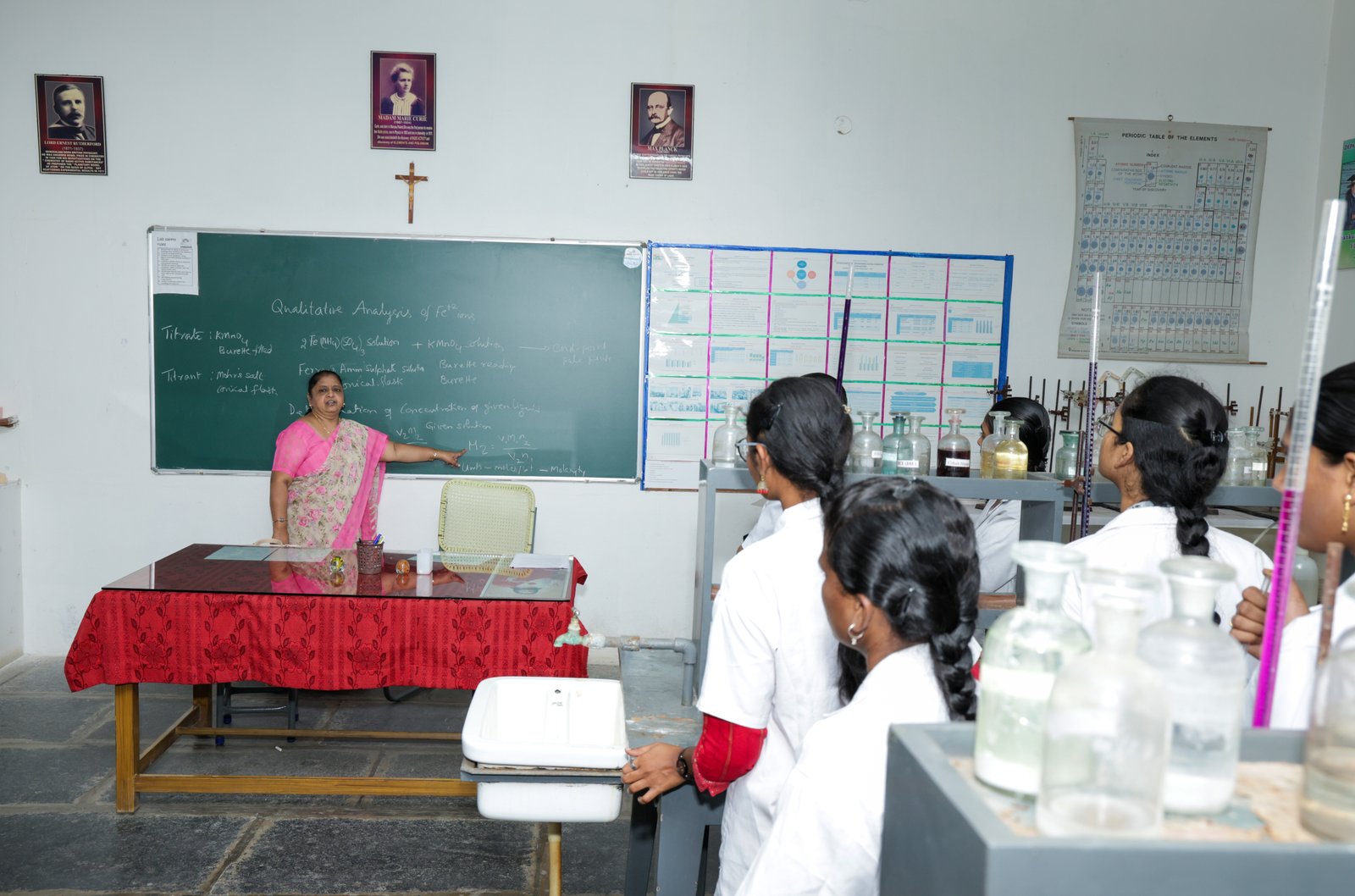 Modern Classrooms & Seminars view 4