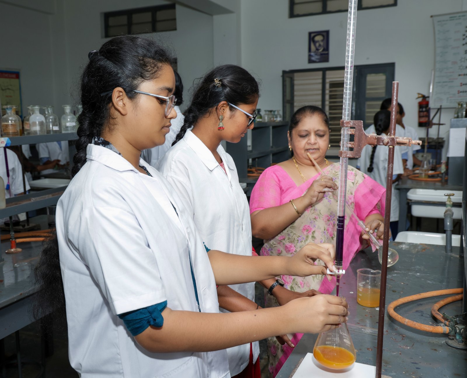 Scientific Laboratories & Research Units view 13